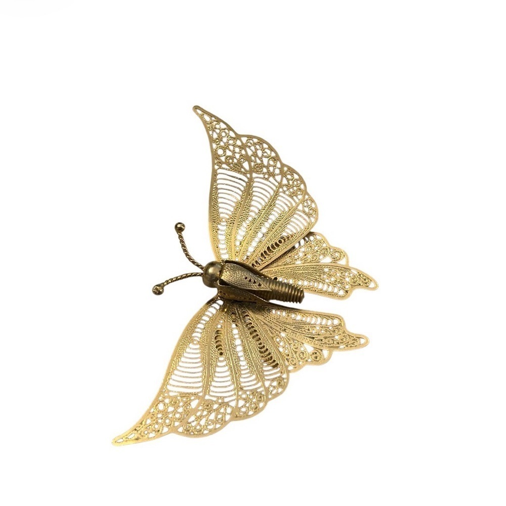 Vintage 1970’s brass filigree butterfly brooch with Articulating wings - Picture 9 of 9